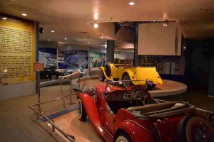 16865907470_f0c5783236_z